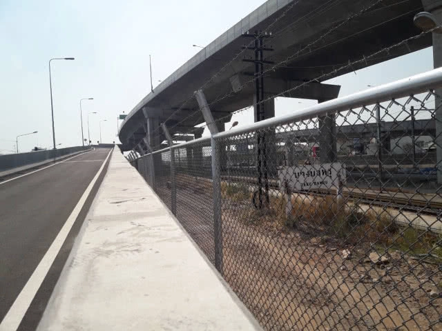 สะพานกลับรถ สถานีรถไฟบางบำหรุ สร้างเสร็จยังไม่เปิดให้ใช้?