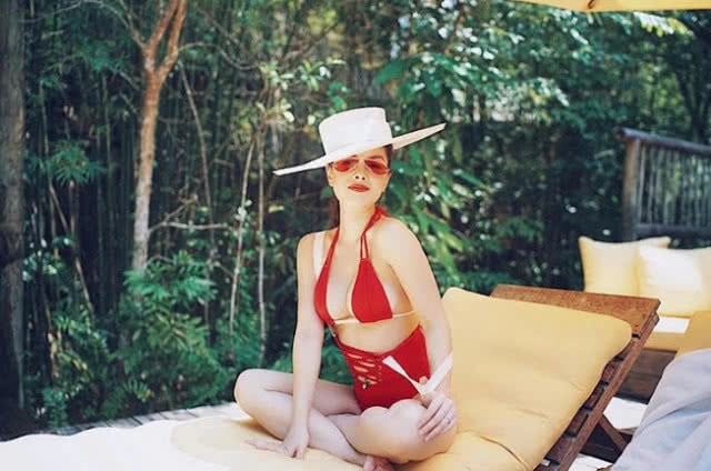 แม่เจ้า!! "ลิเดีย" อวดทูพีช สุดเซ็กซี่รับหน้าร้อน