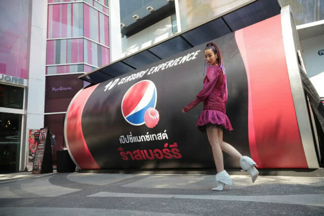 "ต้าเหนิง" เขินนิดหน่อย! หลัง "เจเจ" บอกรักกลางเวทีคอนเสิร์ต