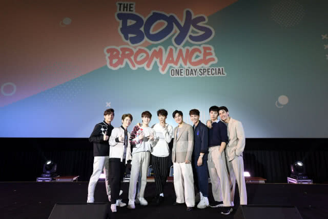 กรี๊ดสลบเก็บตก!! แฟนมีตติ้ง 8 หนุ่มฮอต"The Boys Bromance One Day Special"