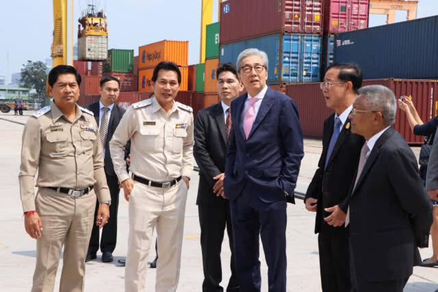 สมคิดฯ เร่งพัฒนาท่าเรือให้ทันสมัยครบวงจรเป็นระบบ AI ใน 3 ปี