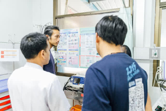 "ผมขออนุญาต!?" "พี่ตูน" ควักเงินซื้อเครื่องปั๊มหัวใจให้โรงพยาบาล