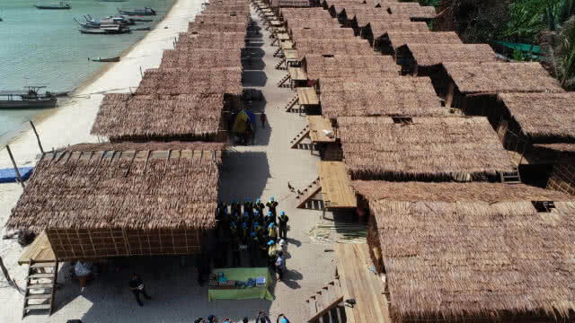 บ้านใหม่ มอแกน เกาะสุรินทร์