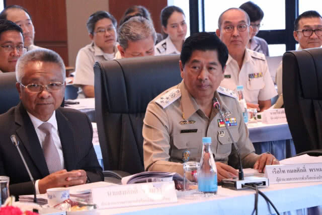 สมคิดฯ เร่งพัฒนาท่าเรือให้ทันสมัยครบวงจรเป็นระบบ AI ใน 3 ปี