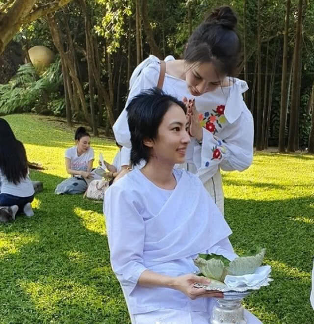 "แอร์" ภัทราริน สบโอกาส! โกนหัวบวชชี เพื่อคุณพ่อ-แม่