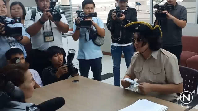 บก.ลายจุด ประชดกกต.เสนอตัวเป็นพยาน ช่วย "บิ๊กตู่"