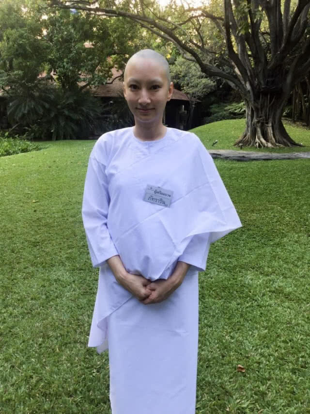 "แอร์" ภัทราริน สบโอกาส! โกนหัวบวชชี เพื่อคุณพ่อ-แม่
