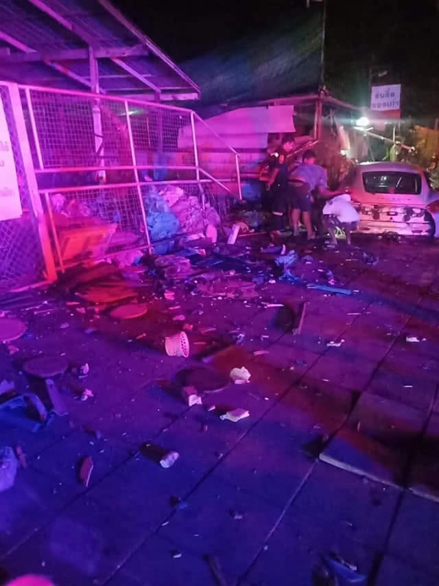 "ปอร์เช่" ชนสาวขี่มอเตอร์ไซค์ นามสกุลดัง "เที่ยงธรรม" แขน-ขาขาด ลูกในท้องดับ