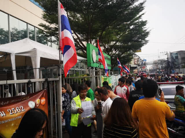 ศรีวราห์ กำชับ อย่าให้คนบ่นเลือกตั้งไม่ทันเพราะรถติด