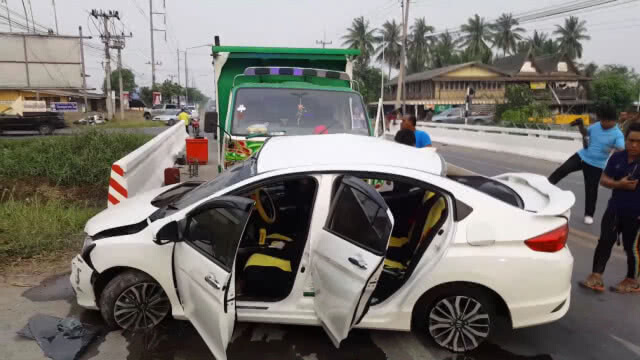 ไม่ชินทาง! ขับรถตาม GPS. ตัดหน้าหกล้อ ชนสนั่นเจ็บ 7