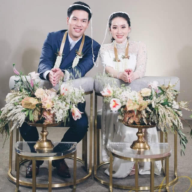 "ทักษิณ - ยิ่งลักษณ์" สุดยินดี!!! ร่วมโพสต์อวยพรจากแดนไกลถึงงานวิวาห์ "อุ๊งอิ๊ง"