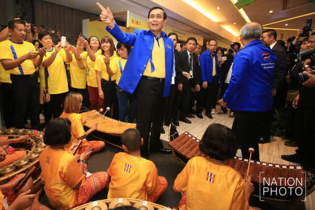 "บิ๊กตู่" ยก เหตุการณ์ก่อนปี 57 เตือนสติ ต้องไม่เกิดขึ้นอีก ลั่น! สัญญาจะทำให้ทุกคนอย่างดีที่สุด