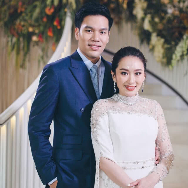 "ทักษิณ - ยิ่งลักษณ์" สุดยินดี!!! ร่วมโพสต์อวยพรจากแดนไกลถึงงานวิวาห์ "อุ๊งอิ๊ง"