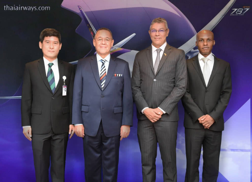 การบินไทยต้อนรับเอกอัครราชทูตสาธารณรัฐแอฟริกาใต้ประจำประเทศไทยและคณะ การบินไทยต้อนรับเอกอัครราชทูตสาธารณรัฐแอฟริกาใต้ประจำประเทศไทยและคณะ