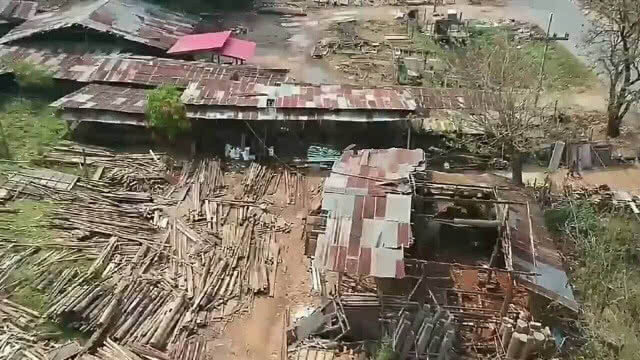 พายุฤดูร้อนพัดถล่มพื้นที่ จ.พะเยา เสียหายยับ