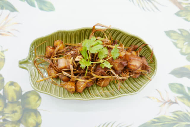 หรอยแรง !!" ร้านยุ้งข้าวหอมอาหารใต้รสชาติดั้งเดิมการันตีความอร่อยจาก "Michelin Guide Thailand"