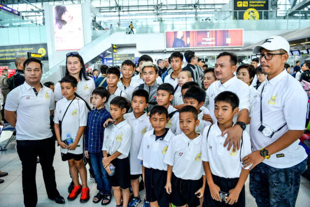 "ช้างศึก"ไม่ฟูล 6 นักเตะขอถอนตัว