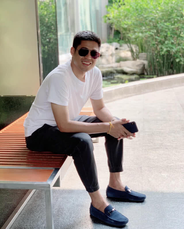 "ปรีชาพล" แต่งไปรเวท ให้กำลังใจผู้เลือกตั้ง! "สู้ๆ" หลังรอคอยมานานหลายปี