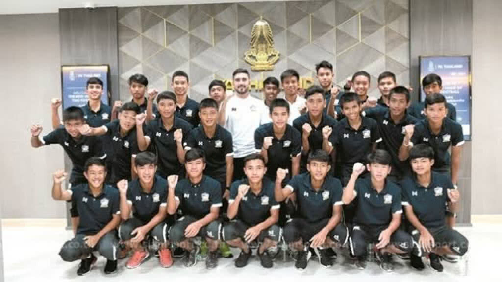 ช้างศึกยู-15 พร้อมบินเก็บตัวที่สเปน