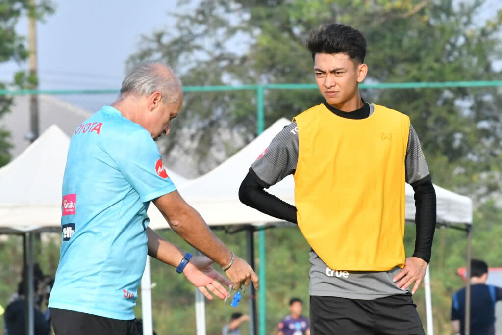 ช้างศึก U23 ซ้อมต่อเนื่อง, กรวิชญ์ พร้อมช่วยซัพพอร์ตทีมเต็มที่ลุยศึกคัดเอเชีย ที่เวียดนาม