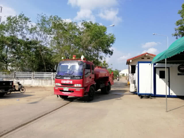 ไฟไหม้โรงงานหลอมทองแดงที่ถูกทิ้งร้าง