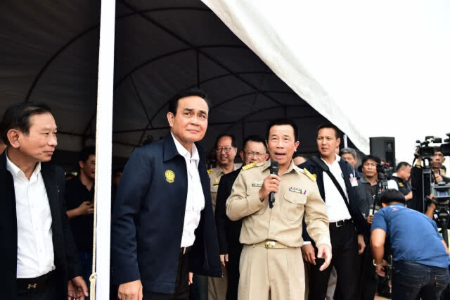 "บิ๊กตู่" โยน ปชช.ตัดสินอนาคต อยากให้ใครทำต่อ