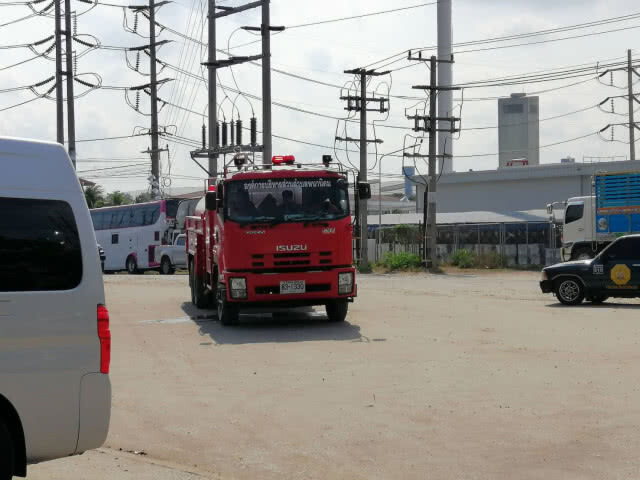 ไฟไหม้โรงงานหลอมทองแดงที่ถูกทิ้งร้าง