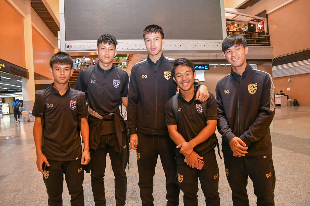 ช้างศึก U19 เหินฟ้าลุยศึก VFF , โค้ชหระ ประกาศคว้าแชมป์ ก่อนสู้ศึกอาเซียน