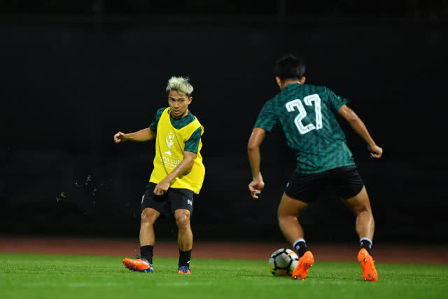 ช้างศึก ลงฝึกซ้อมครั้งสุดท้าย, ชนาธิปรับยังเจ็บปวดที่แพ้จีนในเอเชียน คัพ