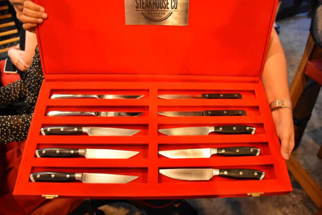 The Steakhouse Co. Bangkok  ร้านอาหารสไตล์อเมริกันสปอร์ตบาร์ ย่านพัฒน์พงษ์ซอย 2