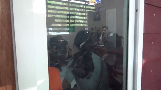 รวบไอ้หื่นประกบถีบจยย.นักเรียน ม.3 ลากเข้าป่าข่มขืน