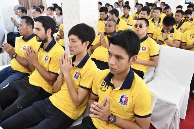 มาดามแป้ง ทำบุญวันคล้ายวันเกิด ครบ 53 ปี