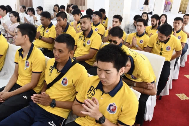 มาดามแป้ง ทำบุญวันคล้ายวันเกิด ครบ 53 ปี