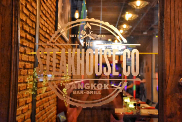 The Steakhouse Co. Bangkok  ร้านอาหารสไตล์อเมริกันสปอร์ตบาร์ ย่านพัฒน์พงษ์ซอย 2