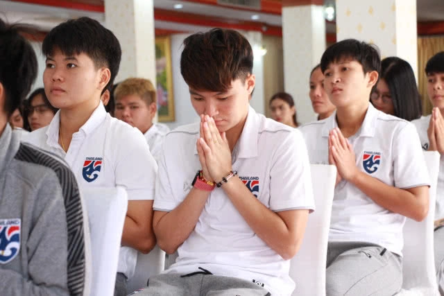 มาดามแป้ง ทำบุญวันคล้ายวันเกิด ครบ 53 ปี