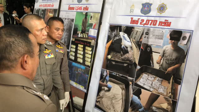 รอง ผบ.ตร. พร้อมแม่ทัพภาค3 แถลงจับยาบ้า 8 ล้านเม็ด มูลค่ากว่า 803 ล้านบาท