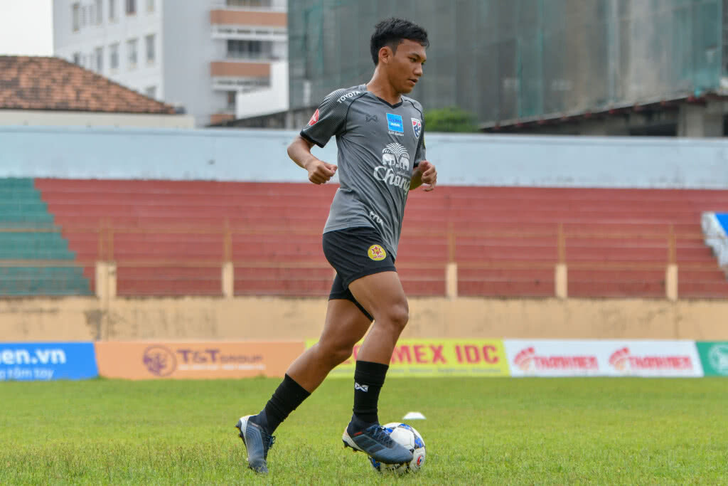 จิระพงษ์ รักสงคราม : ตั้งเป้าคว้าชัยนัดแรก ในศึก VFF U19  เพื่อแฟนบอลชาวไทย
