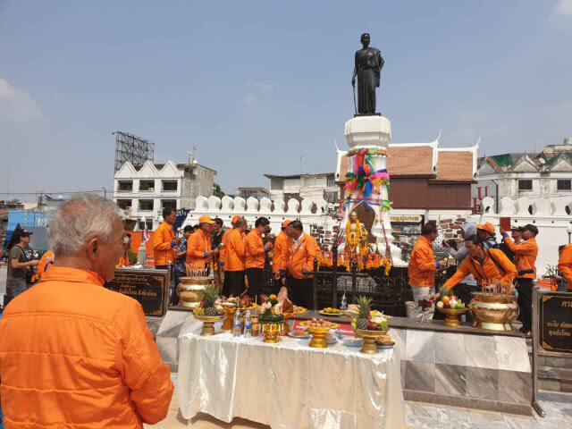 "สุวัจน์" วอนขั้วการเมือง "อย่าปิดประตูตายทางการเมือง" ห่วงบ้านเมืองไปต่อไม่ได้