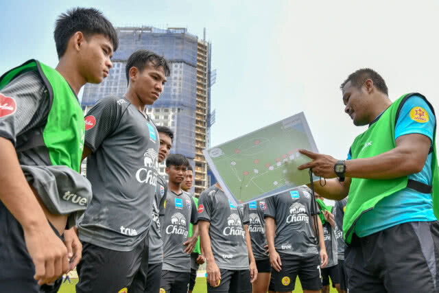 จิระพงษ์ รักสงคราม : ตั้งเป้าคว้าชัยนัดแรก ในศึก VFF U19  เพื่อแฟนบอลชาวไทย