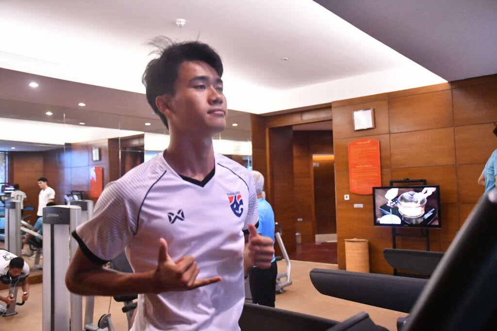 ช้างศึก U23 เข้าฟิตเนส, อานนท์ ยันพร้อมซัพพอร์ตเพื่อนร่วมทีม เตือนห้ามประมาทบรูไน