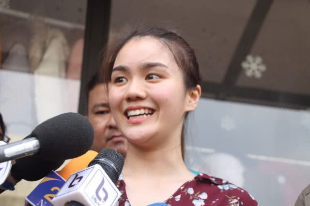 "ศรีวราห์" พาลูกสาวเลือกตั้งครั้งแรก เผยให้อิสระลูก ไม่ได้บังคับชี้แนวทางอะไร