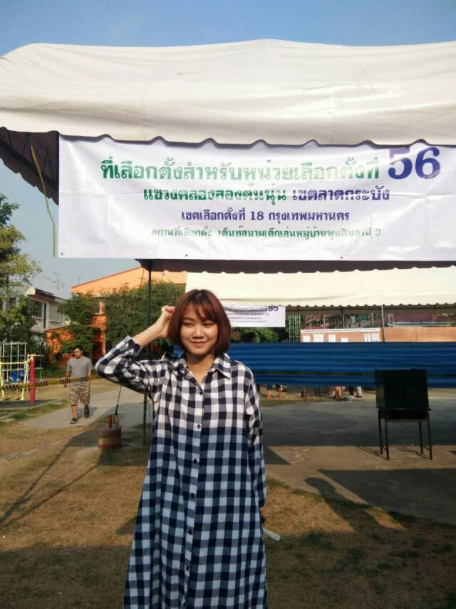 ศิลปินไอดอล #BNK48 ออกมาใช้สิทธิใช้เสียง ครั้งแรก