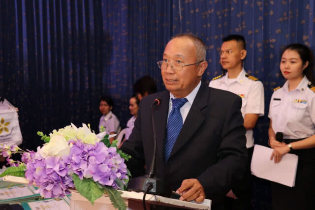 "กนอ." มอบธงธรรมาภิบาลสิ่งแวดล้อมฯ ธงขาว-ดาวเขียว-ดาวทอง
