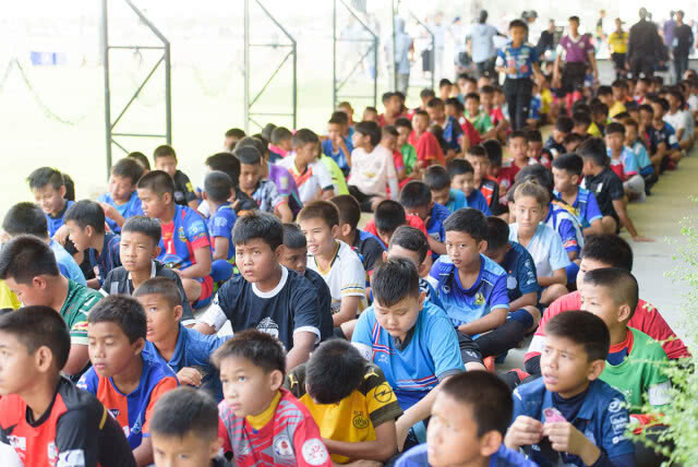 Gulf Football Camp ได้ 4 แข้งจิ๋วฝีเท้าเด็ดลุยเก็บวิชาลูกหนังกับ โบรุสเซีย ดอร์ทมุนด์ 1 สัปดาห์