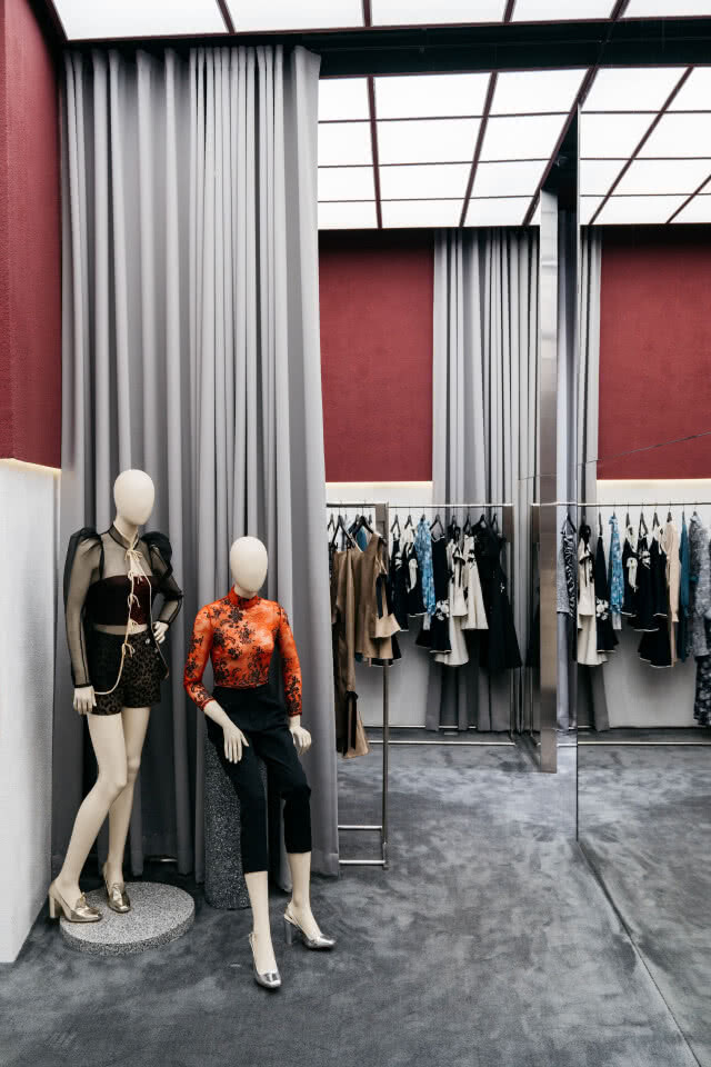 "Prêt- à- Paris" สวยหรูในแบบฉบับสาว ปารีเซียง ในสไตล์ "La Boutique"