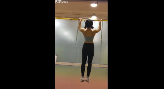 สาวจีนฉายา "บาร์บี้เหล็ก" สาวน่ารักที่แข็งแกร่งที่สุด