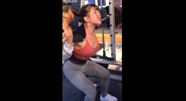 สาวจีนฉายา "บาร์บี้เหล็ก" สาวน่ารักที่แข็งแกร่งที่สุด