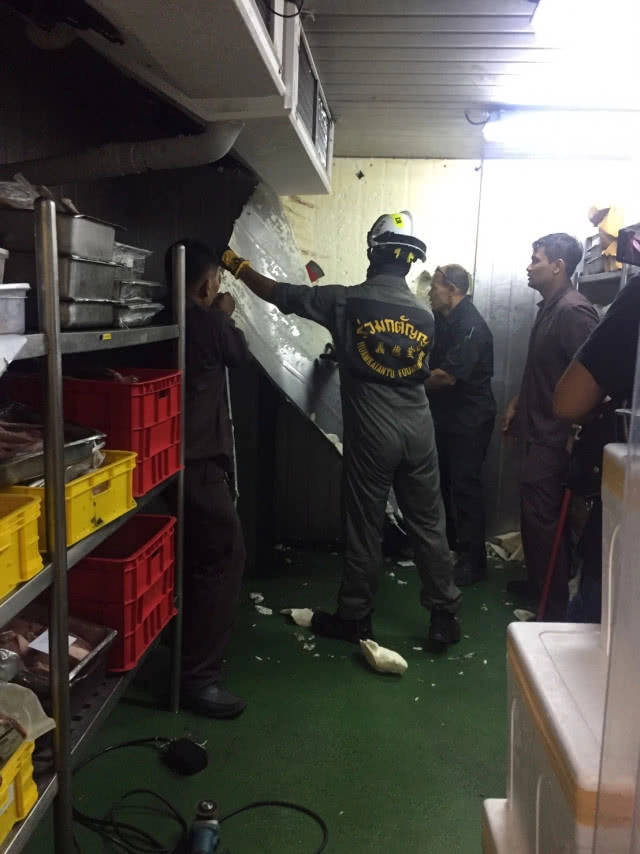 สาวแคนนาดาวัย 76 ตกช่องแอร์โรงแรมหรูกลางกรุงฯ หวิดดับ