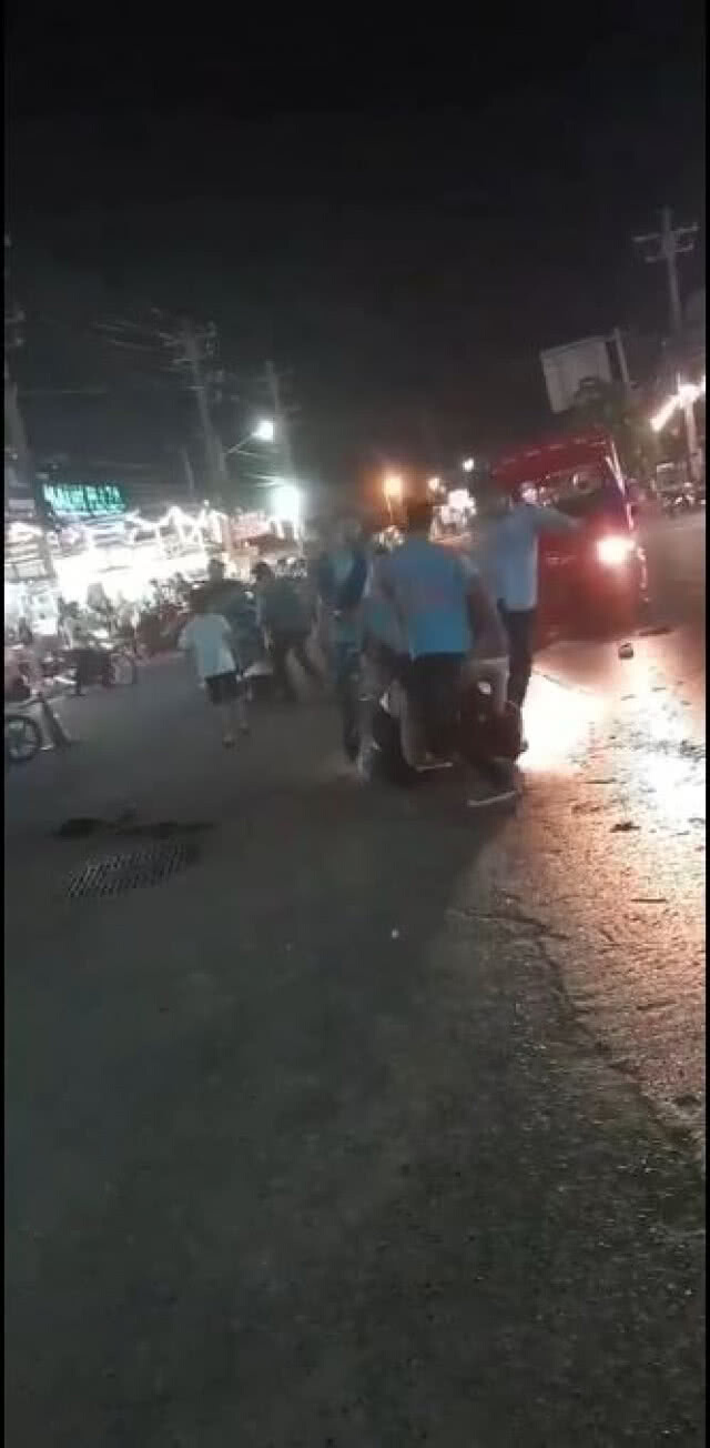 หัวร้อน! กลุ่มรถรับจ้าง รุม นทท.ดูไบ หลังตกลงค่าโดยสารไม่ได้