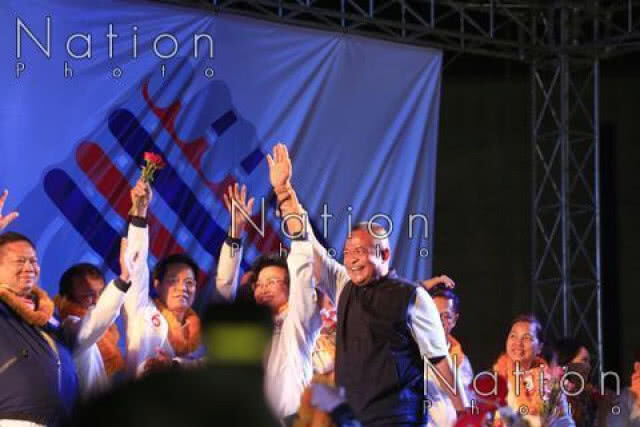 จตุพร" แถลงยุติบทบาทในพรรคเพื่อชาติ